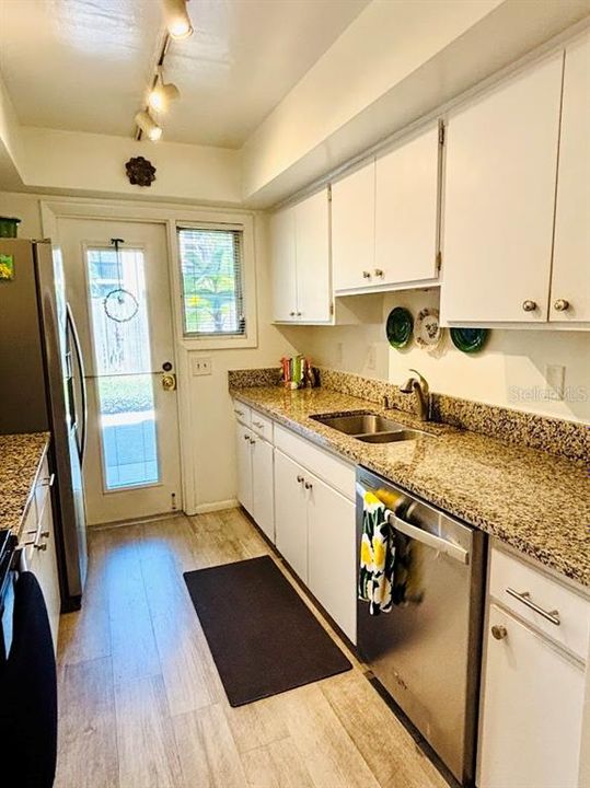 En Venta: $285,000 (2 camas, 2 baños, 976 Pies cuadrados)