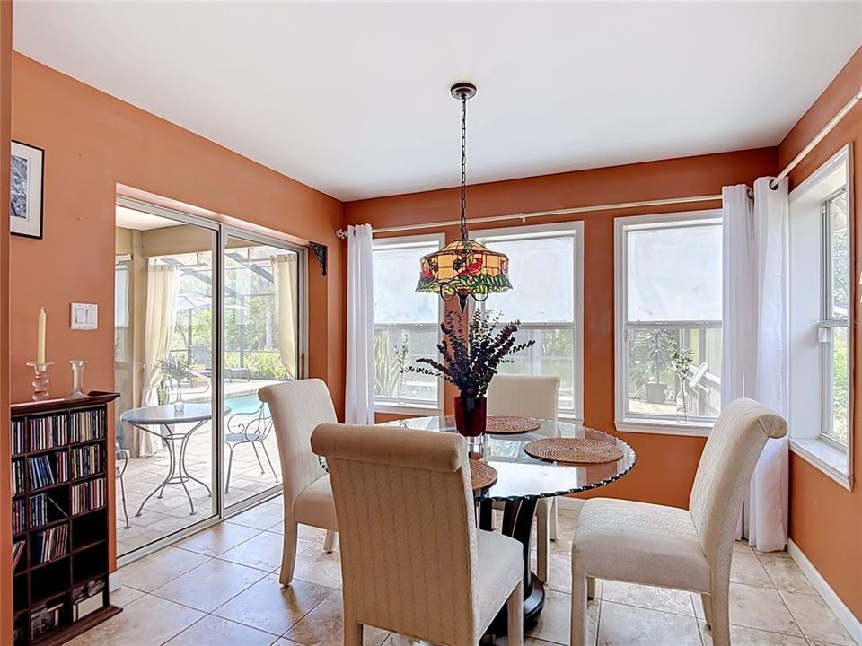 For Sale: $365,900 (3 beds, 2 baths, 1949 Square Feet)