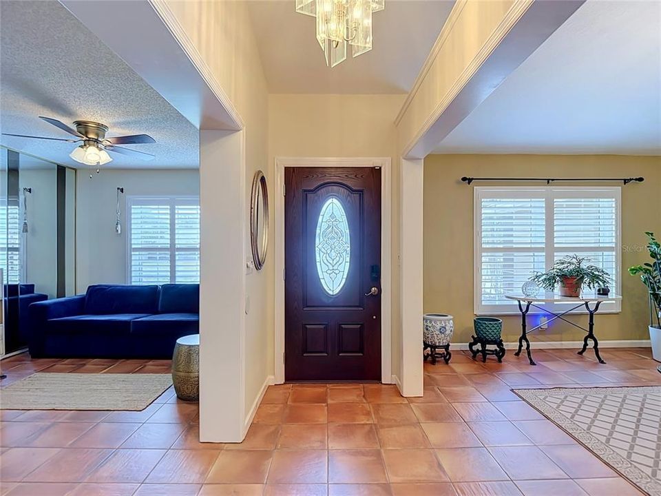 For Sale: $365,900 (3 beds, 2 baths, 1949 Square Feet)