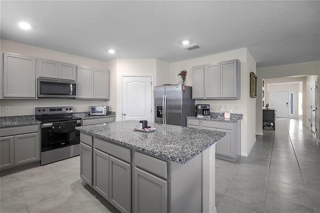 En Venta: $499,000 (4 camas, 3 baños, 2858 Pies cuadrados)