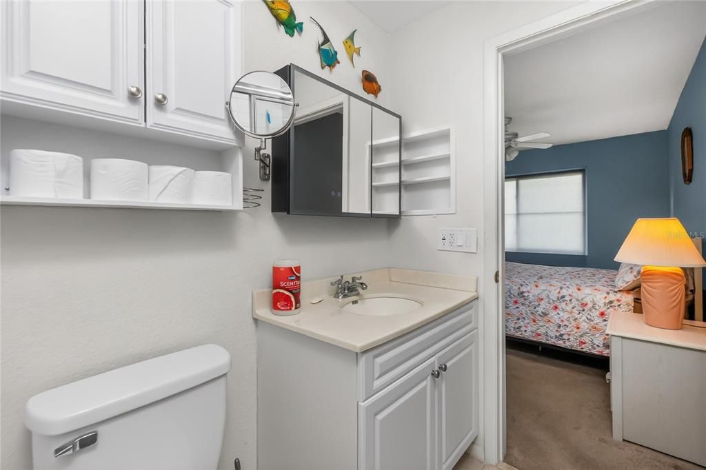 For Sale: $145,000 (2 beds, 2 baths, 860 Square Feet)