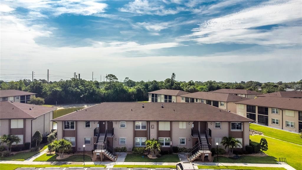 For Sale: $145,000 (2 beds, 2 baths, 860 Square Feet)