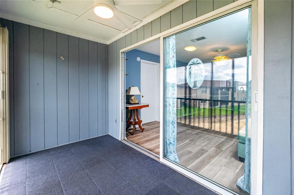 For Sale: $145,000 (2 beds, 2 baths, 860 Square Feet)