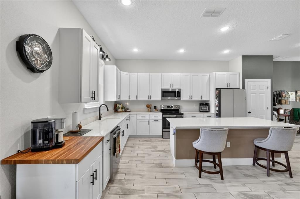 For Sale: $469,000 (3 beds, 2 baths, 1799 Square Feet)