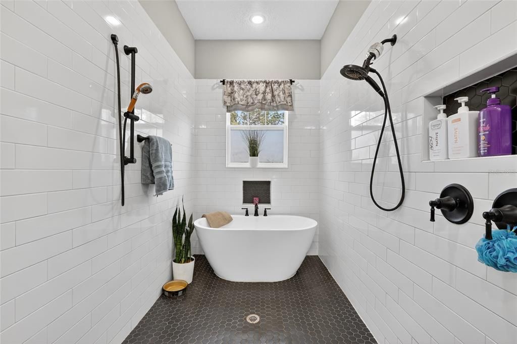 For Sale: $469,000 (3 beds, 2 baths, 1799 Square Feet)