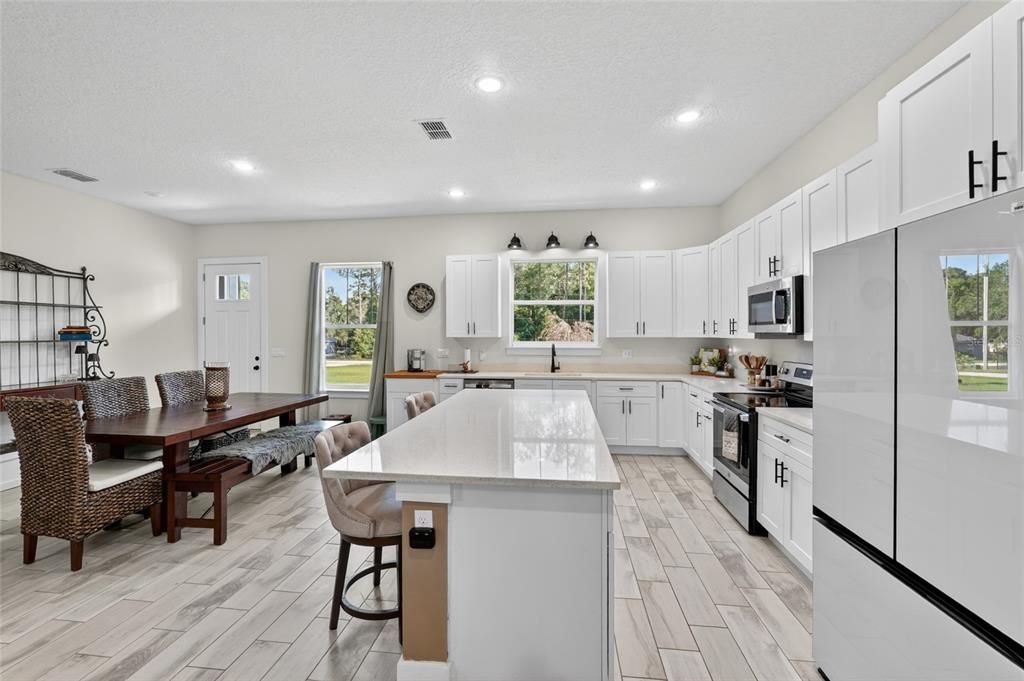 For Sale: $469,000 (3 beds, 2 baths, 1799 Square Feet)
