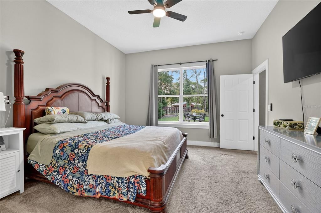 For Sale: $469,000 (3 beds, 2 baths, 1799 Square Feet)