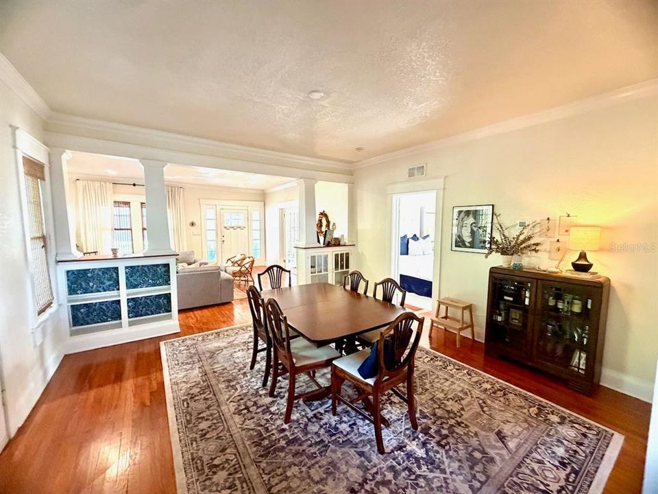 En Venta: $851,000 (3 camas, 2 baños, 1547 Pies cuadrados)