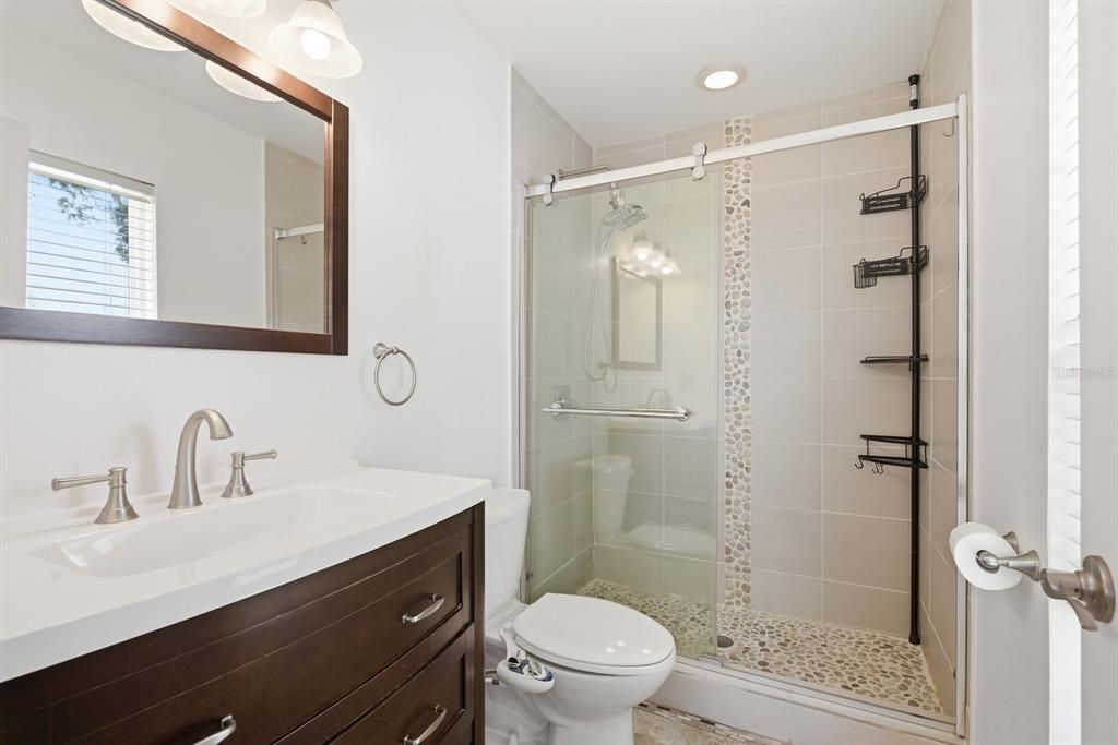 Activo con contrato: $325,000 (3 camas, 2 baños, 1080 Pies cuadrados)