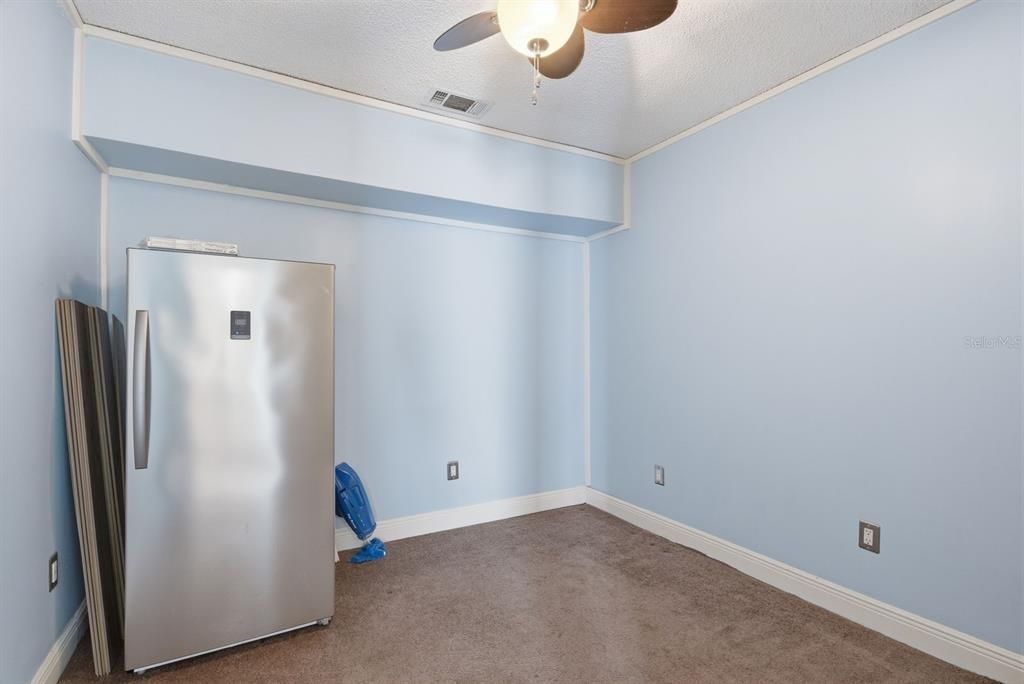 Activo con contrato: $325,000 (3 camas, 2 baños, 1080 Pies cuadrados)