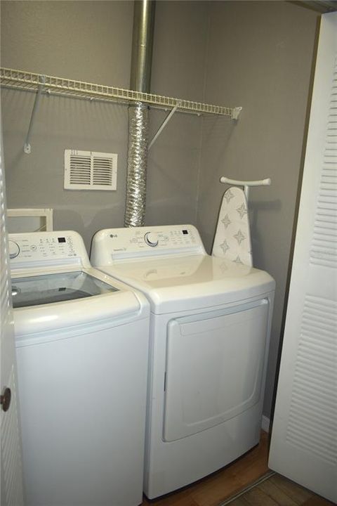 В аренду: $1,990 (2 спален, 2 ванн, 1168 Квадратных фут)