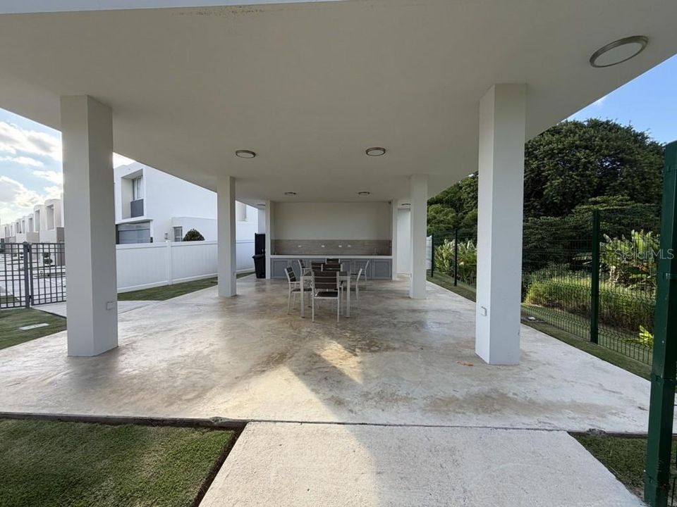 For Sale: $759,000 (3 beds, 2 baths, 2230 Square Feet)