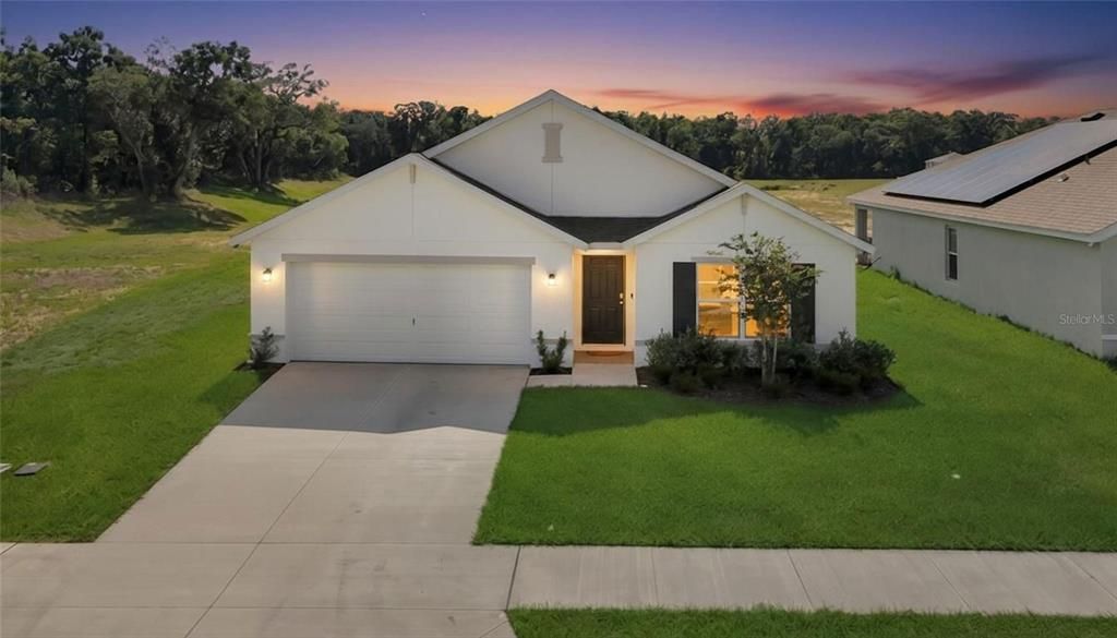 For Sale: $289,900 (4 beds, 2 baths, 1827 Square Feet)