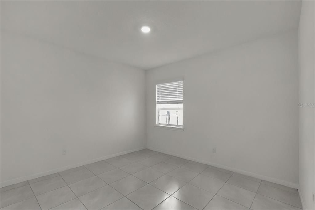 For Sale: $289,900 (4 beds, 2 baths, 1827 Square Feet)