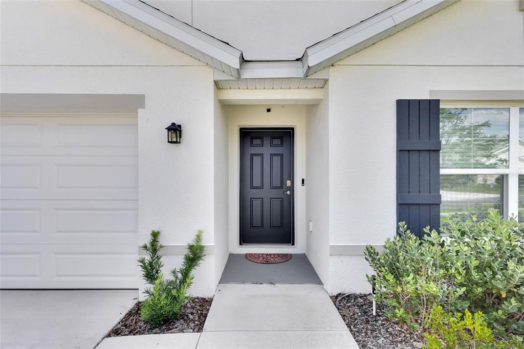 For Sale: $289,900 (4 beds, 2 baths, 1827 Square Feet)