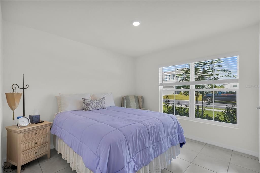 For Sale: $289,900 (4 beds, 2 baths, 1827 Square Feet)