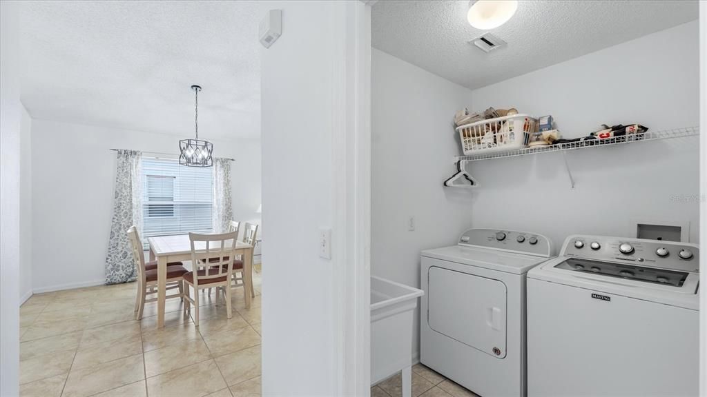 For Sale: $525,000 (4 beds, 2 baths, 1972 Square Feet)