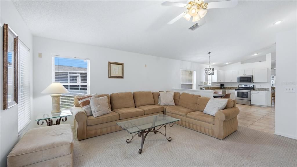 For Sale: $525,000 (4 beds, 2 baths, 1972 Square Feet)