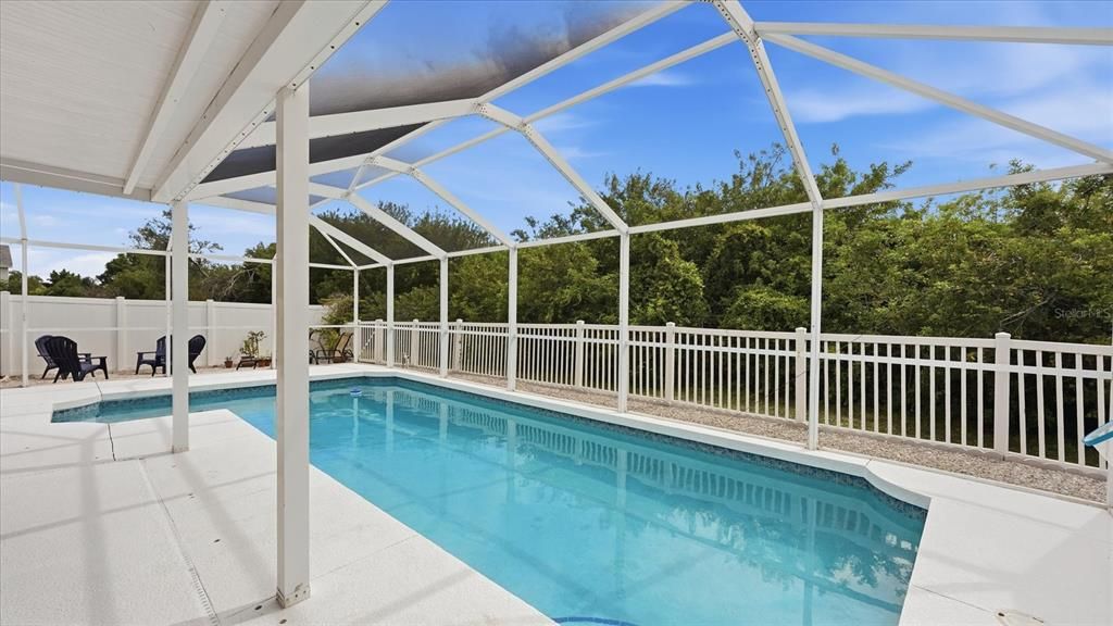 For Sale: $525,000 (4 beds, 2 baths, 1972 Square Feet)