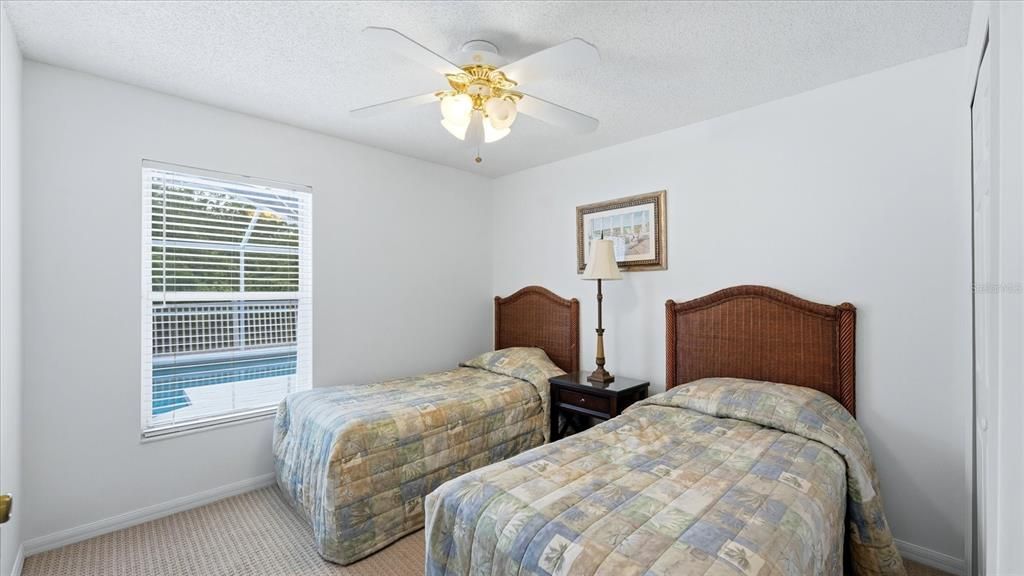 For Sale: $525,000 (4 beds, 2 baths, 1972 Square Feet)