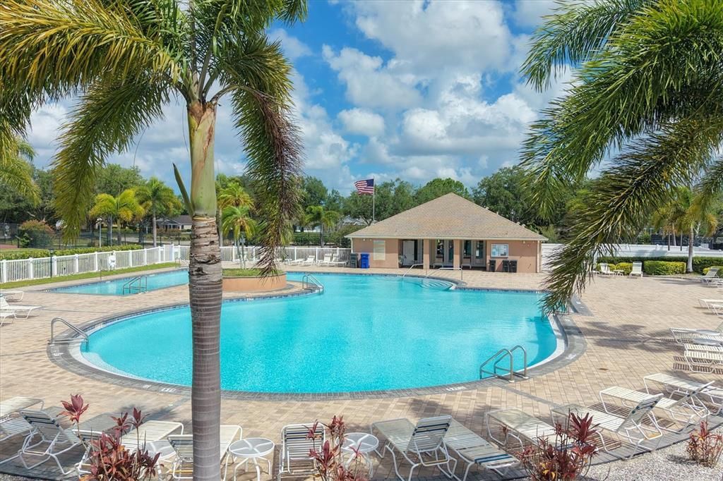 For Sale: $525,000 (4 beds, 2 baths, 1972 Square Feet)