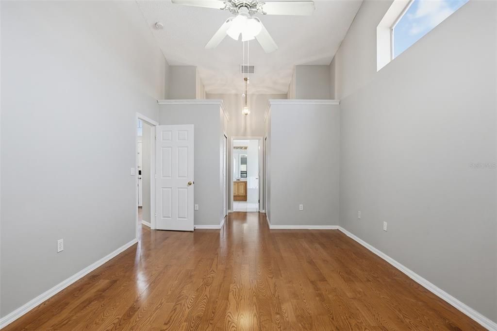 For Sale: $274,900 (3 beds, 2 baths, 2027 Square Feet)