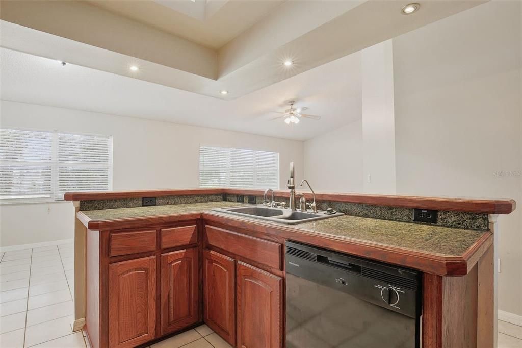 For Sale: $274,900 (3 beds, 2 baths, 2027 Square Feet)