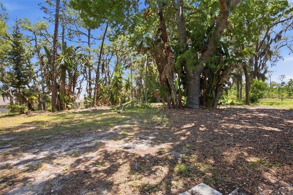 For Sale: $274,900 (3 beds, 2 baths, 2027 Square Feet)