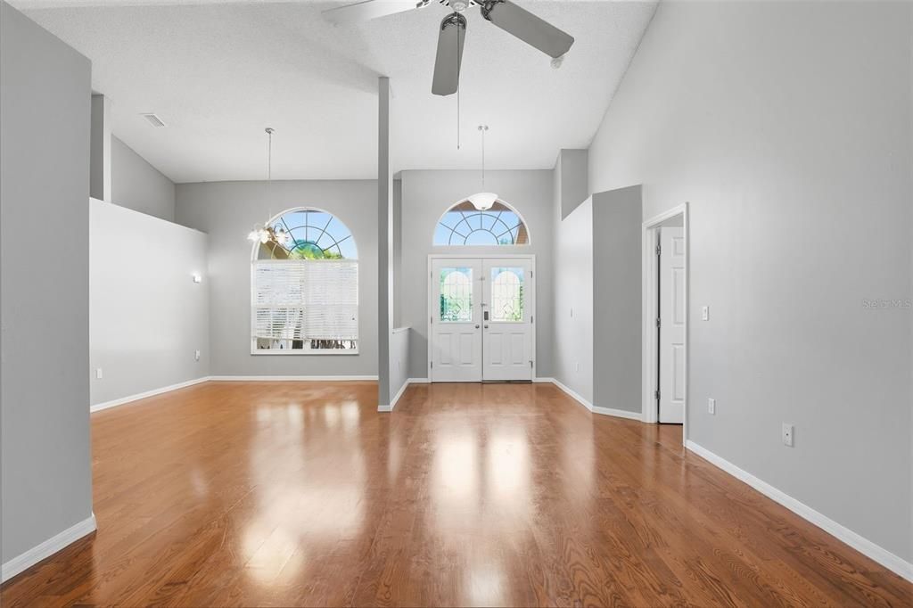For Sale: $274,900 (3 beds, 2 baths, 2027 Square Feet)