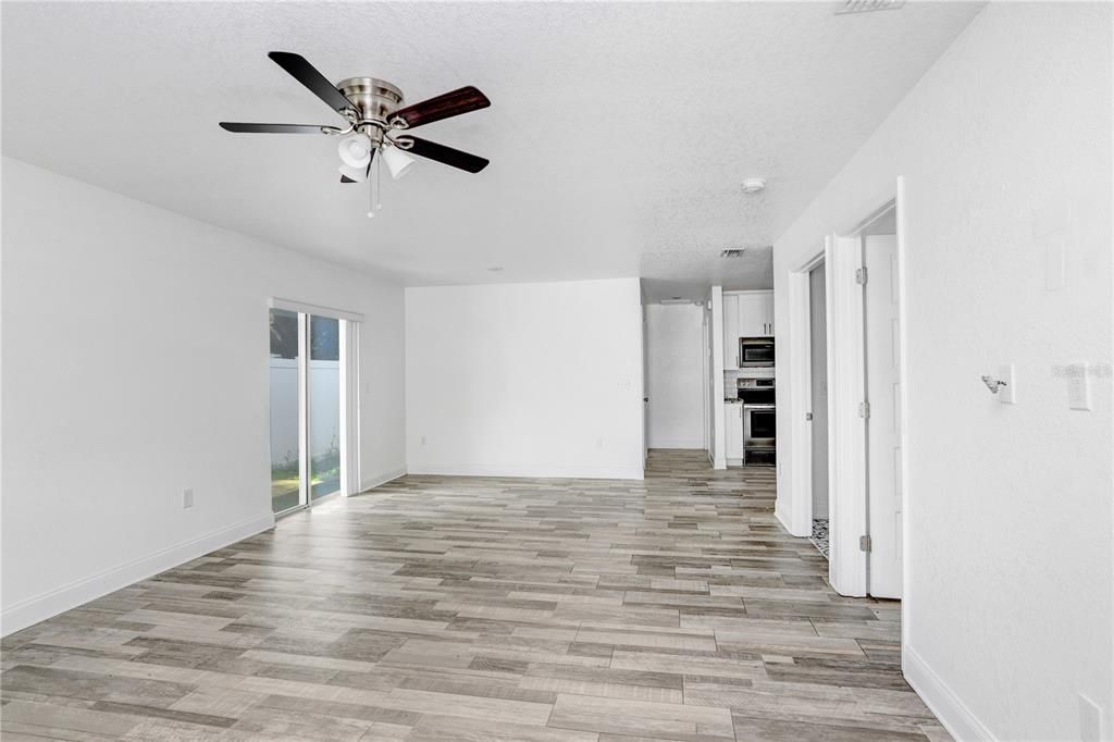 For Rent: $1,850 (3 beds, 2 baths, 1325 Square Feet)