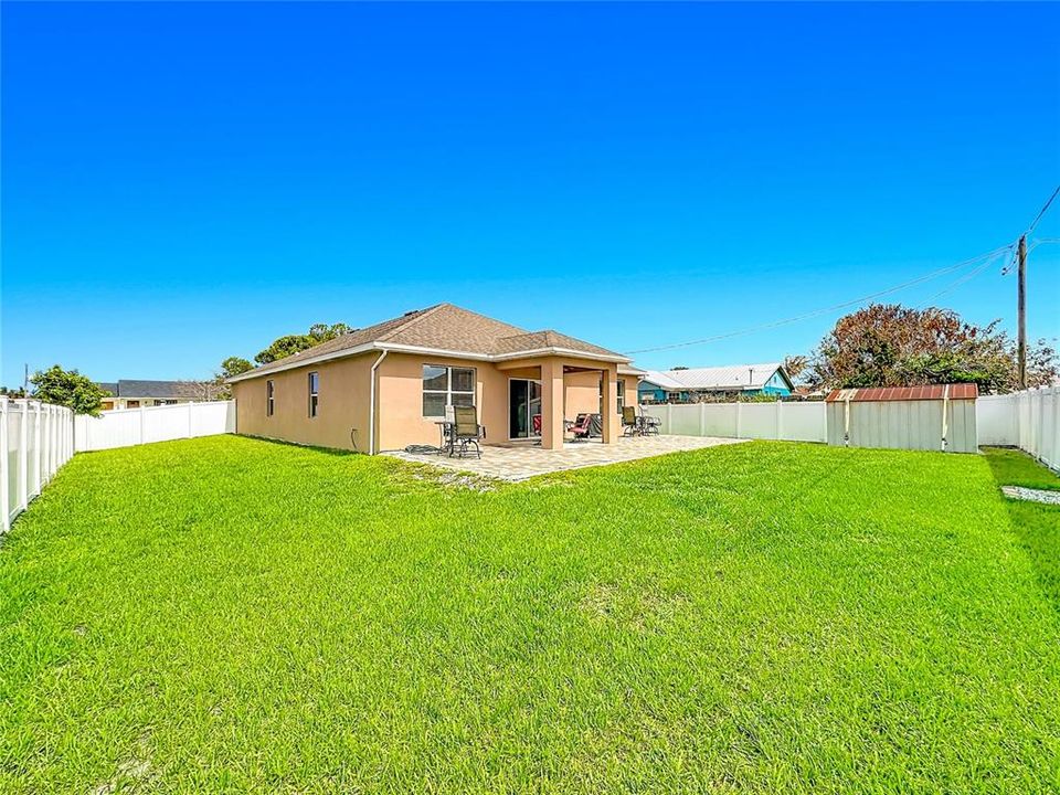For Sale: $470,000 (4 beds, 2 baths, 1916 Square Feet)