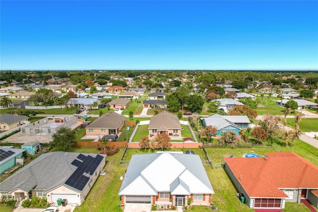 For Sale: $470,000 (4 beds, 2 baths, 1916 Square Feet)