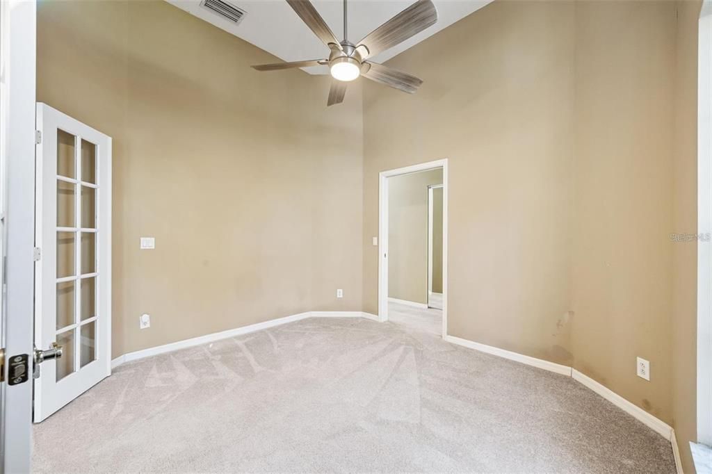 For Rent: $4,315 (5 beds, 3 baths, 3512 Square Feet)