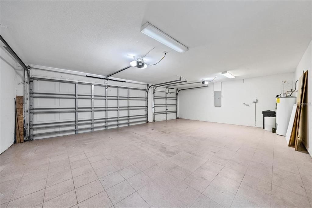For Rent: $4,315 (5 beds, 3 baths, 3512 Square Feet)