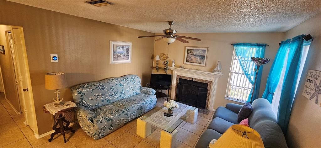 En Venta: $119,999 (2 camas, 2 baños, 912 Pies cuadrados)