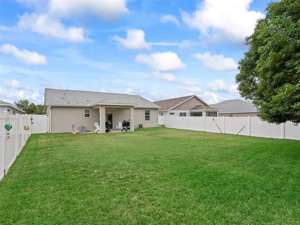For Sale: $425,000 (3 beds, 2 baths, 1644 Square Feet)