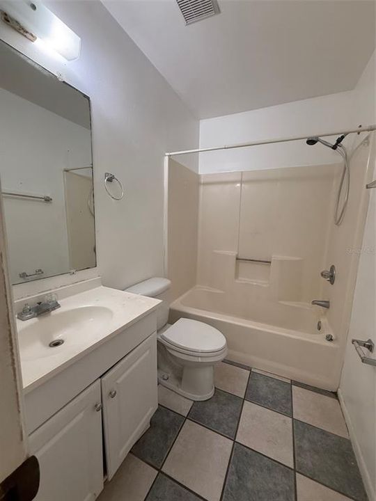For Sale: $257,900 (3 beds, 2 baths, 1246 Square Feet)