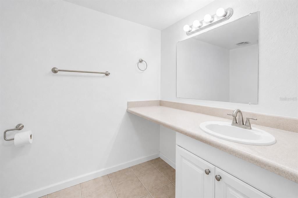 For Sale: $255,000 (3 beds, 2 baths, 1375 Square Feet)