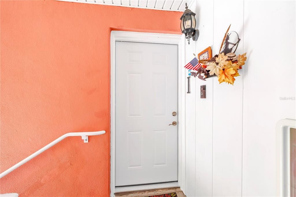 For Sale: $255,000 (3 beds, 2 baths, 1375 Square Feet)
