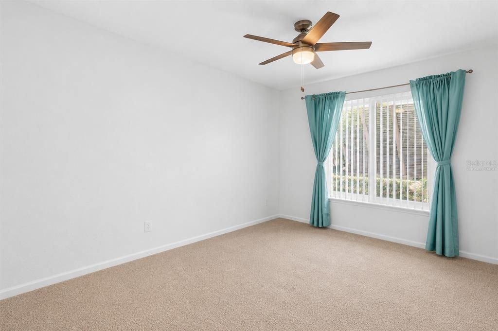 For Sale: $255,000 (3 beds, 2 baths, 1375 Square Feet)