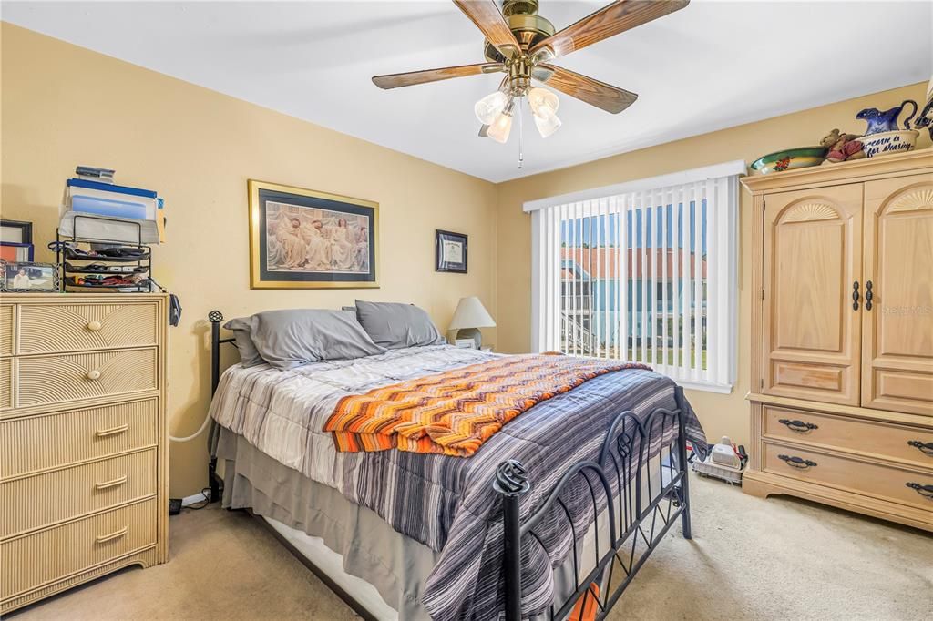For Sale: $255,000 (3 beds, 2 baths, 1375 Square Feet)