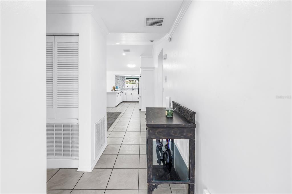 En Venta: $580,000 (3 camas, 3 baños, 2012 Pies cuadrados)