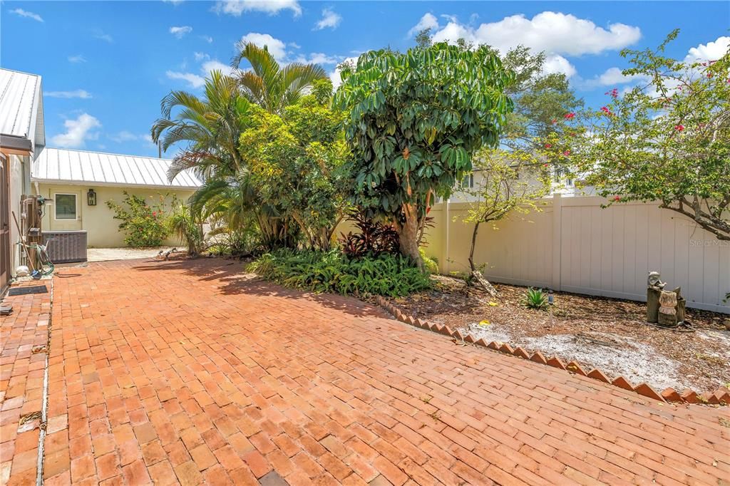 En Venta: $580,000 (3 camas, 3 baños, 2012 Pies cuadrados)
