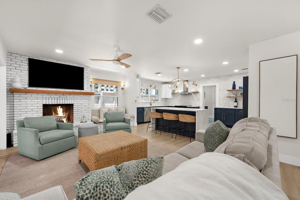 For Sale: $979,000 (3 beds, 3 baths, 1772 Square Feet)