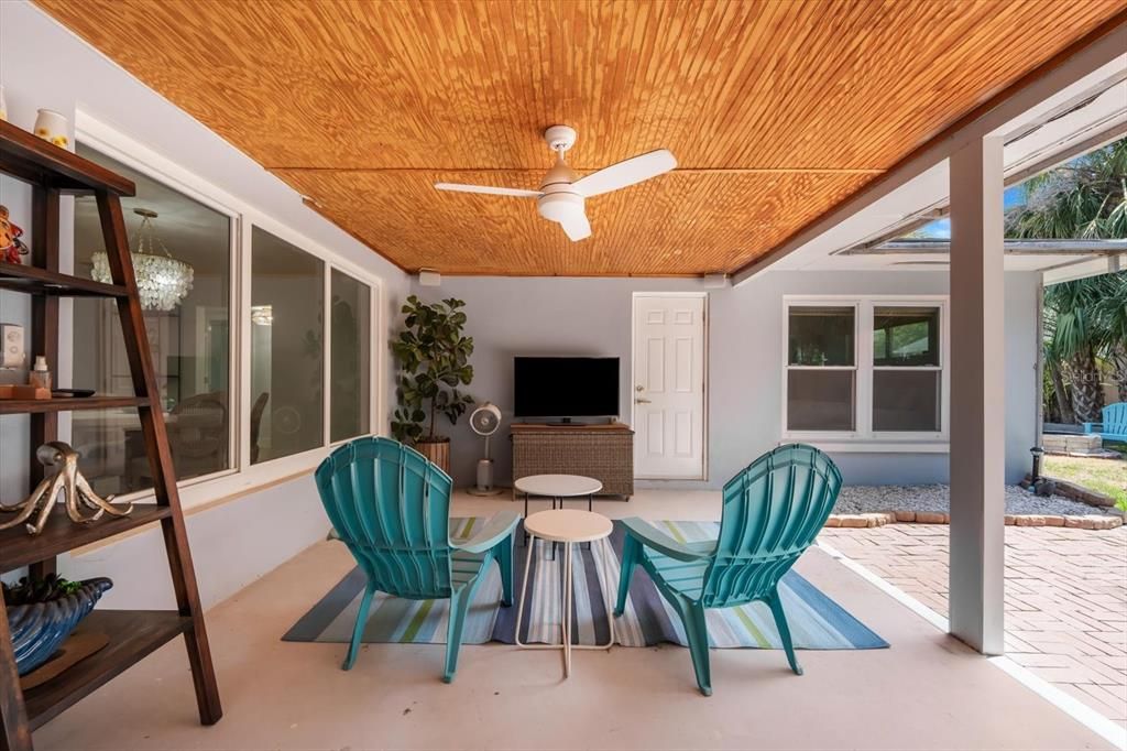 For Sale: $979,000 (3 beds, 3 baths, 1772 Square Feet)