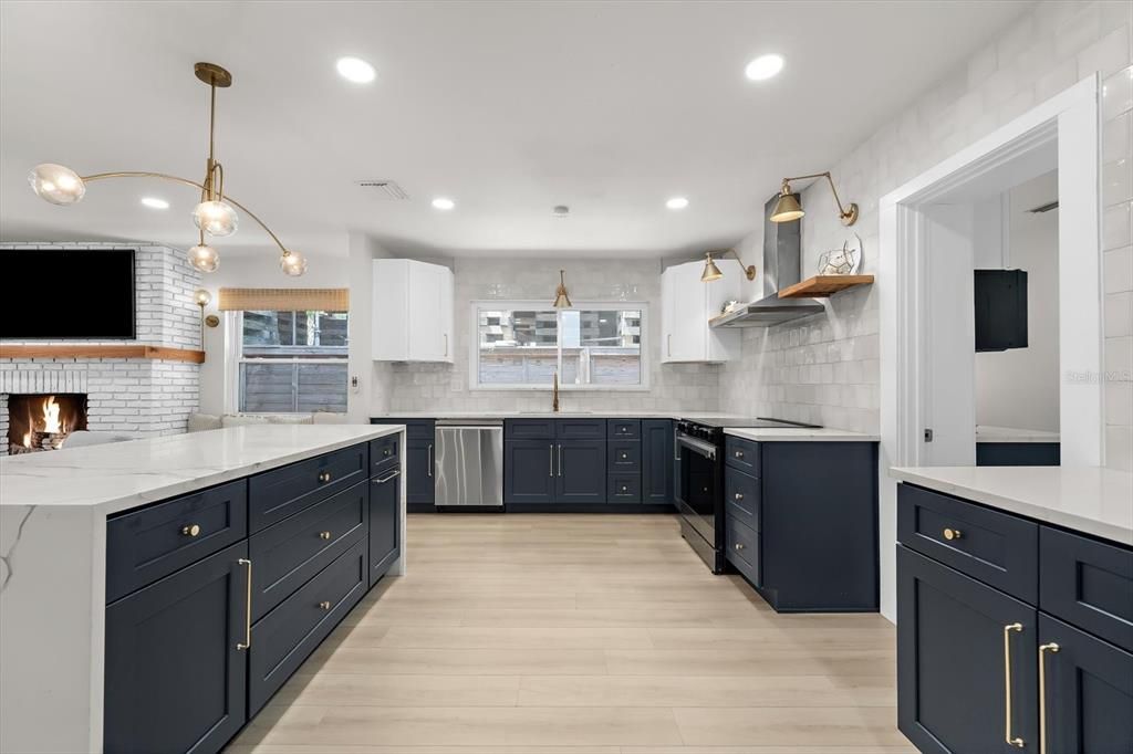 For Sale: $979,000 (3 beds, 3 baths, 1772 Square Feet)