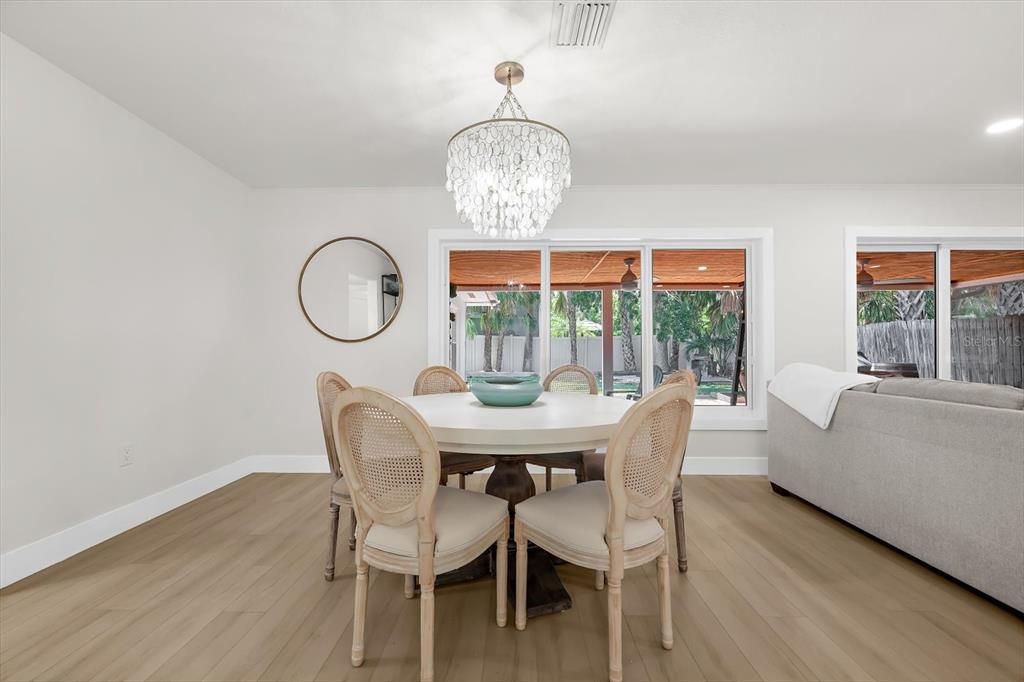 For Sale: $979,000 (3 beds, 3 baths, 1772 Square Feet)