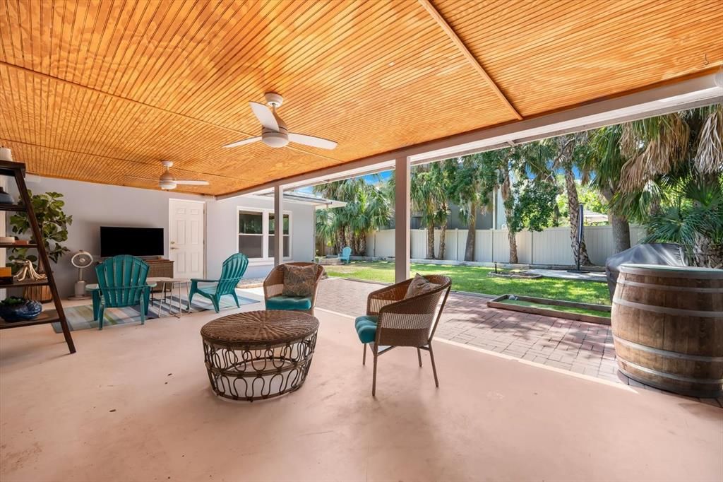 For Sale: $979,000 (3 beds, 3 baths, 1772 Square Feet)