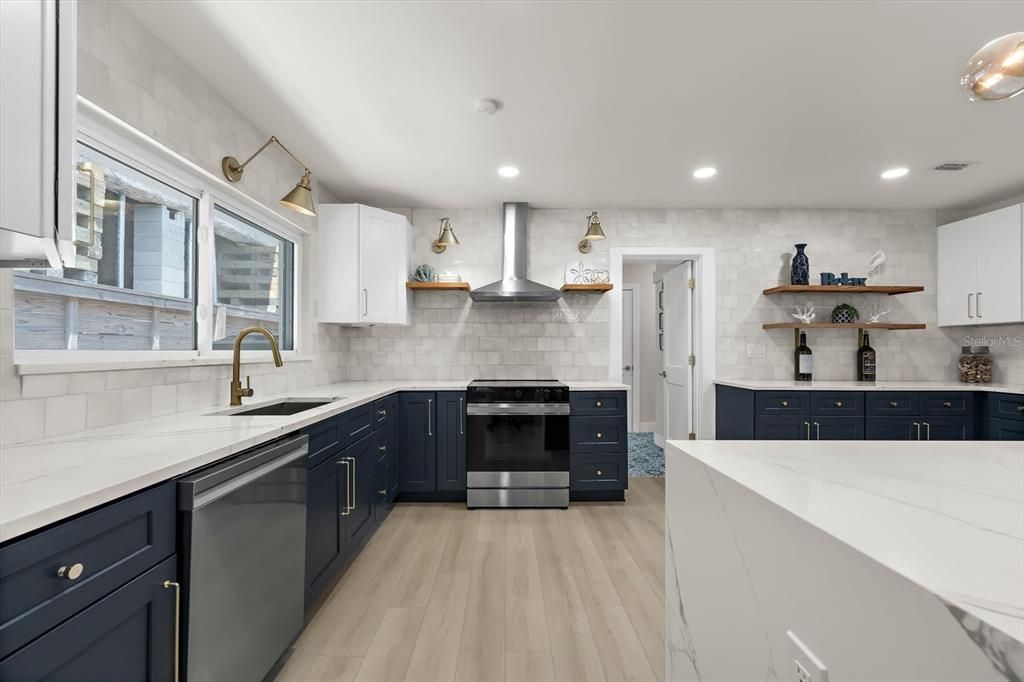 For Sale: $979,000 (3 beds, 3 baths, 1772 Square Feet)