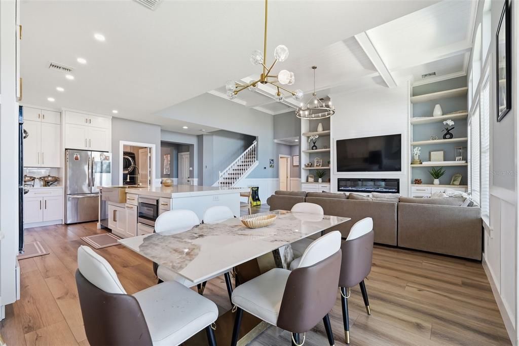 En Venta: $714,900 (5 camas, 3 baños, 3083 Pies cuadrados)